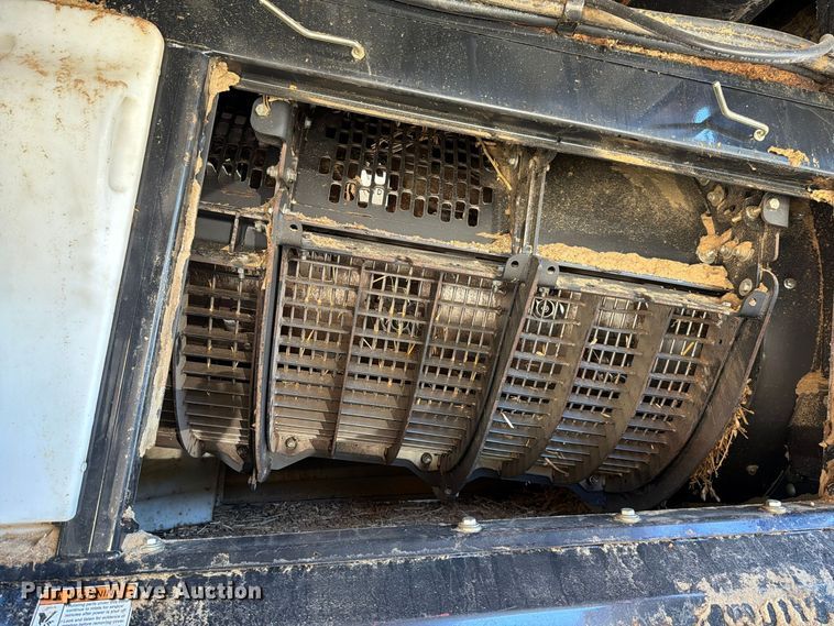 image for item YA5666 2012 CaseIH 7120 RWA combine