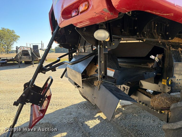 image for item YA5666 2012 CaseIH 7120 RWA combine