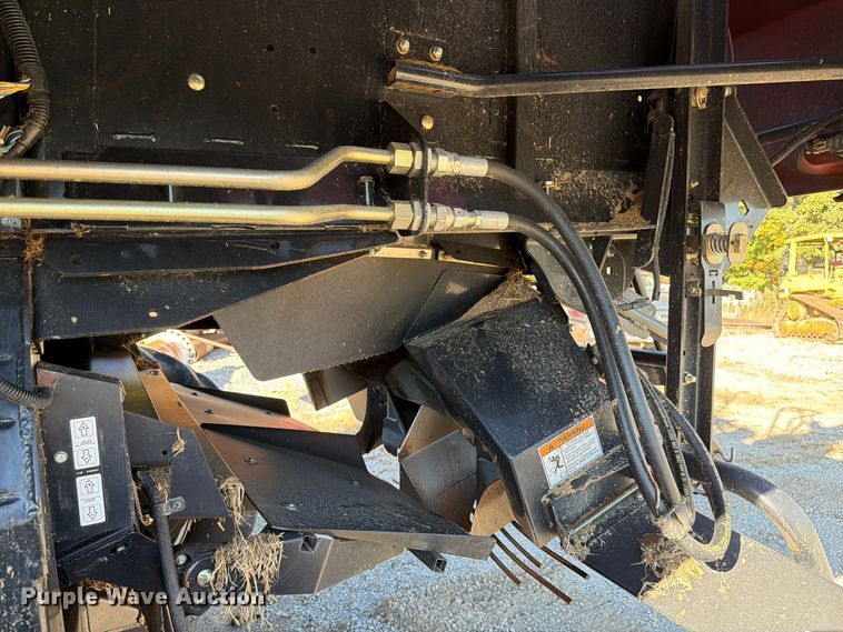 image for item YA5666 2012 CaseIH 7120 RWA combine