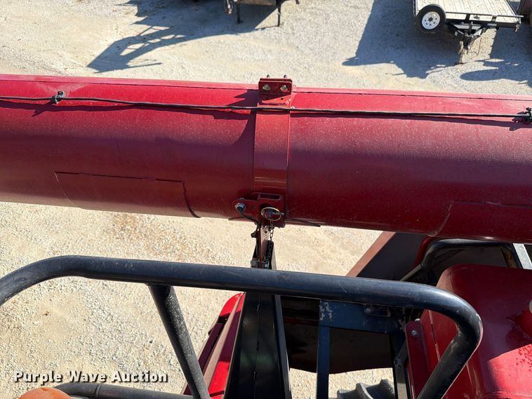 image for item YA5666 2012 CaseIH 7120 RWA combine