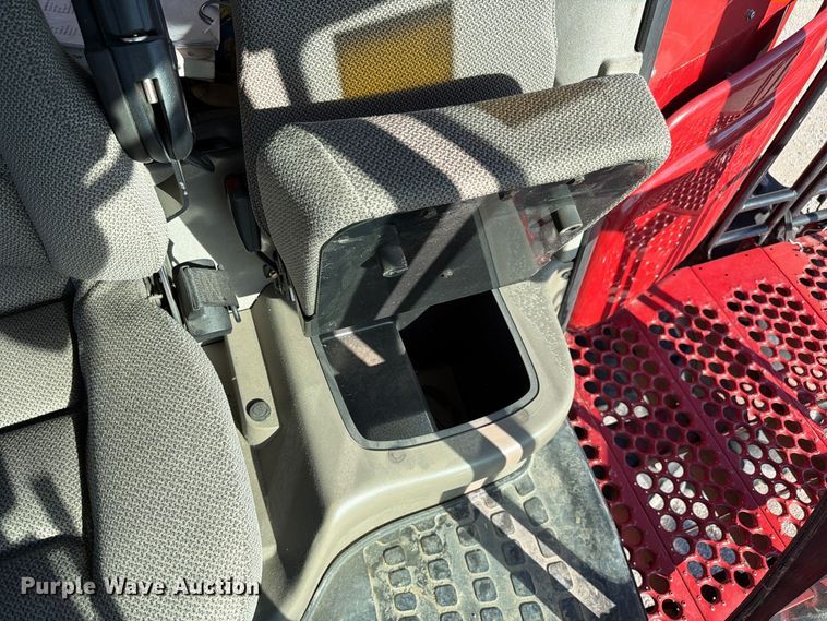 image for item YA5666 2012 CaseIH 7120 RWA combine