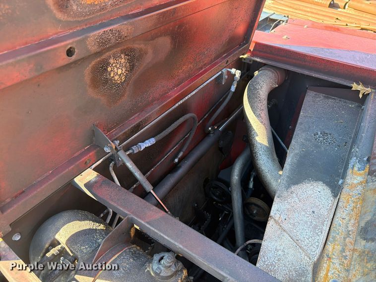 image for item YA5666 2012 CaseIH 7120 RWA combine