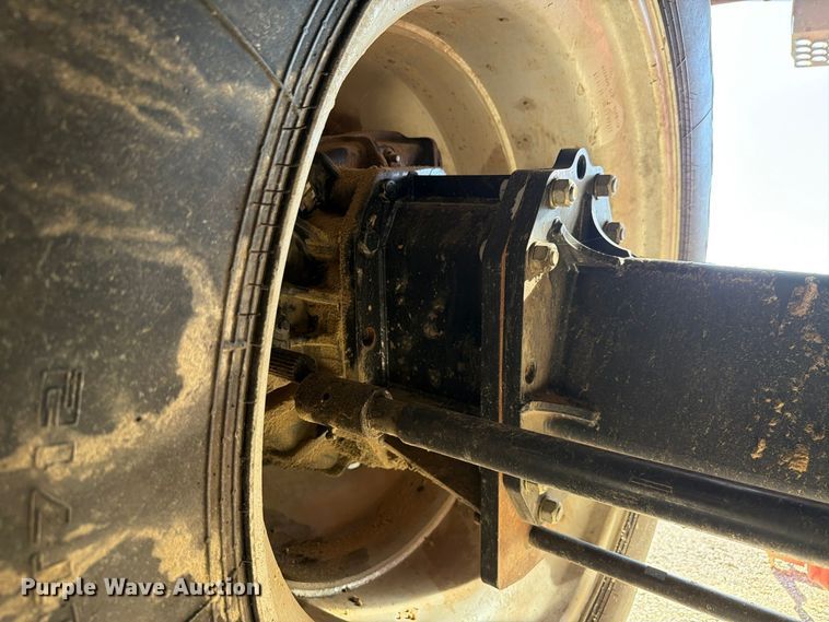 image for item YA5666 2012 CaseIH 7120 RWA combine