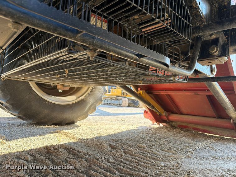 image for item YA5666 2012 CaseIH 7120 RWA combine