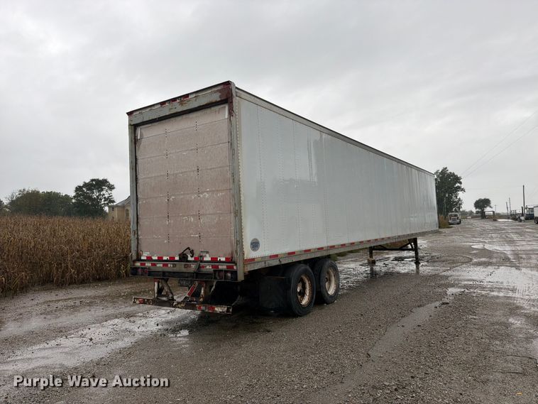 image for item DT3013 2001 Strick dry van trailer