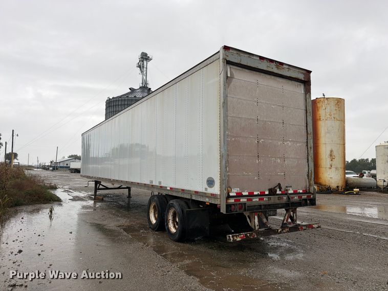 image for item DT3013 2001 Strick dry van trailer