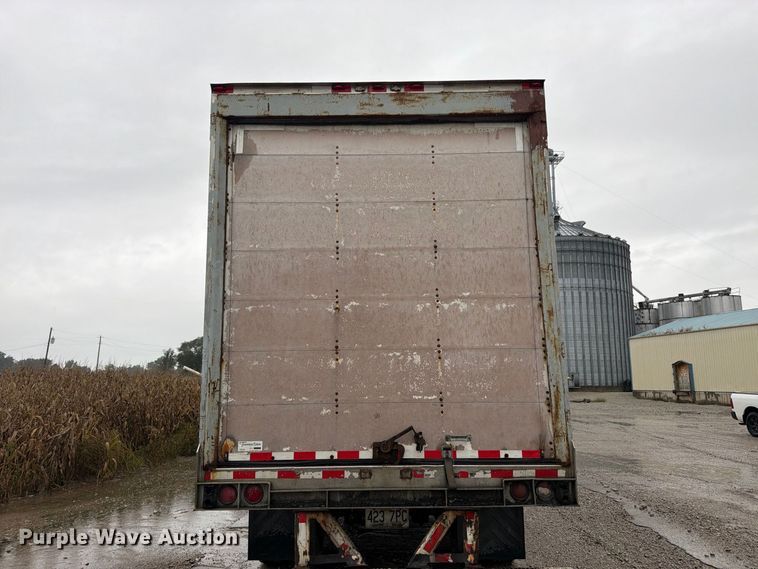 image for item DT3013 2001 Strick dry van trailer