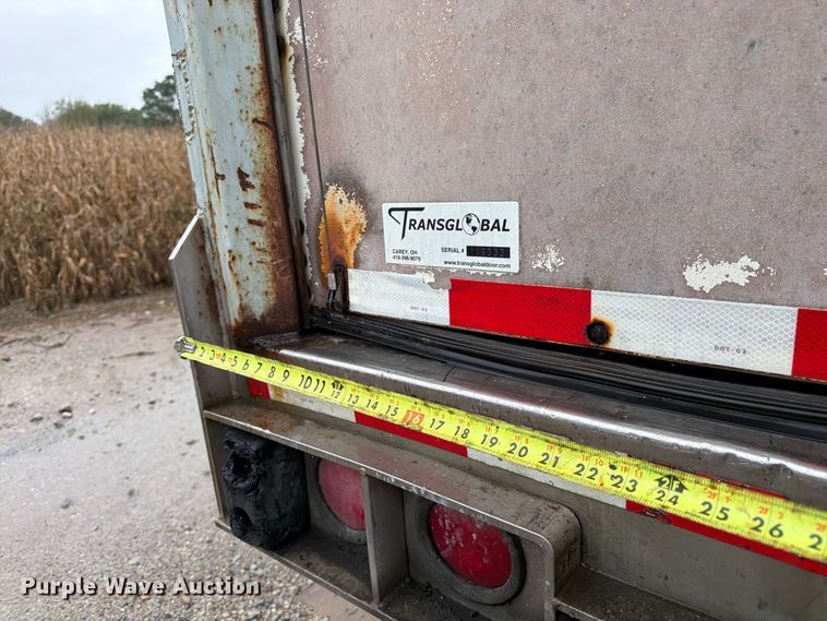 image for item DT3013 2001 Strick dry van trailer