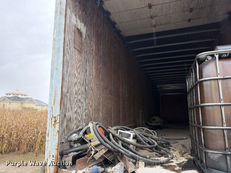 image for item DT3013 2001 Strick dry van trailer