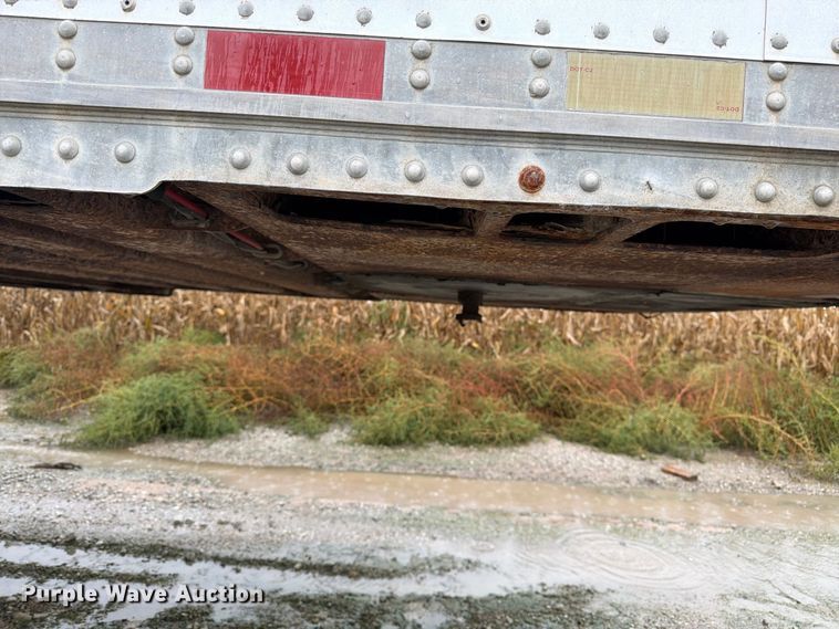 image for item DT3013 2001 Strick dry van trailer