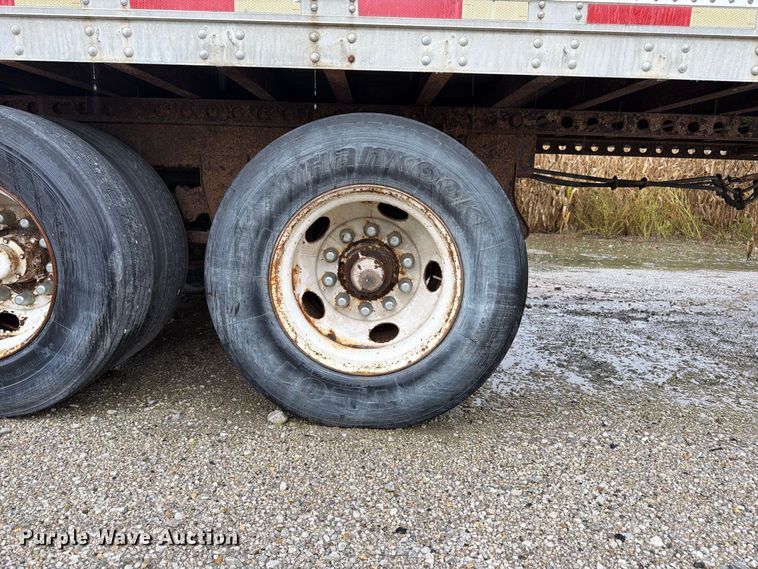image for item DT3013 2001 Strick dry van trailer