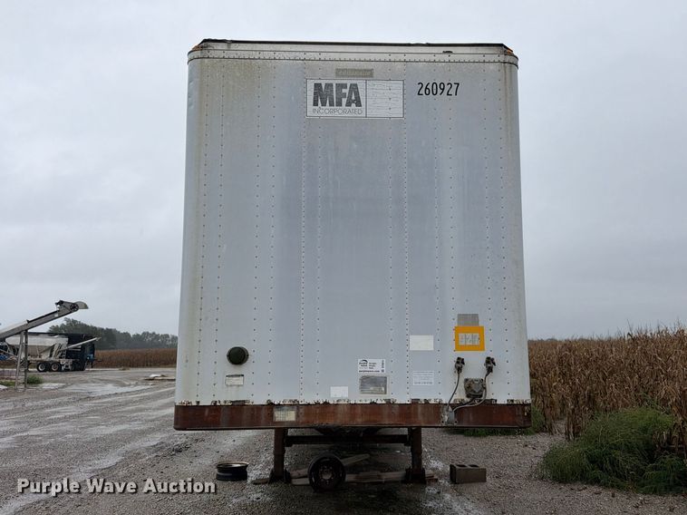 image for item DT3014 1998 Fruehuaf dry van trailer