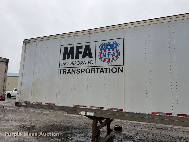 image for item DT3014 1998 Fruehuaf dry van trailer