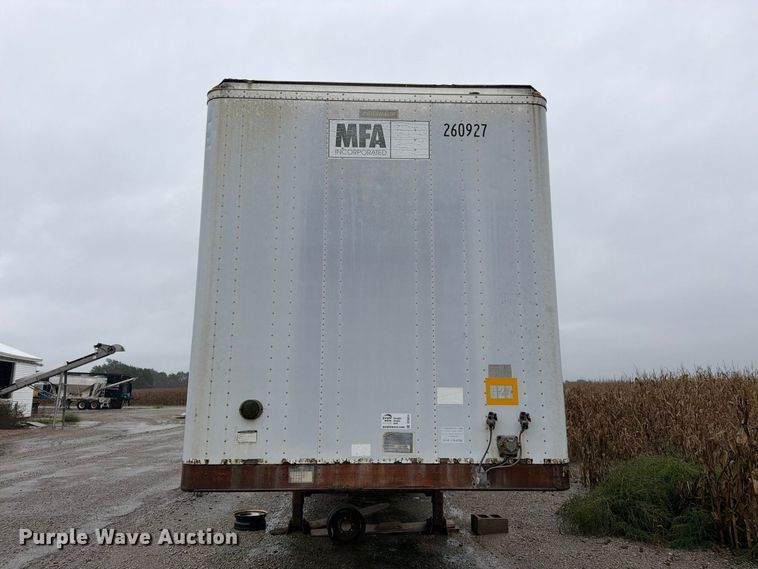 image for item DT3014 1998 Fruehuaf dry van trailer