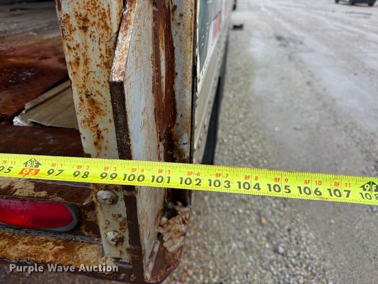 image for item DT3014 1998 Fruehuaf dry van trailer