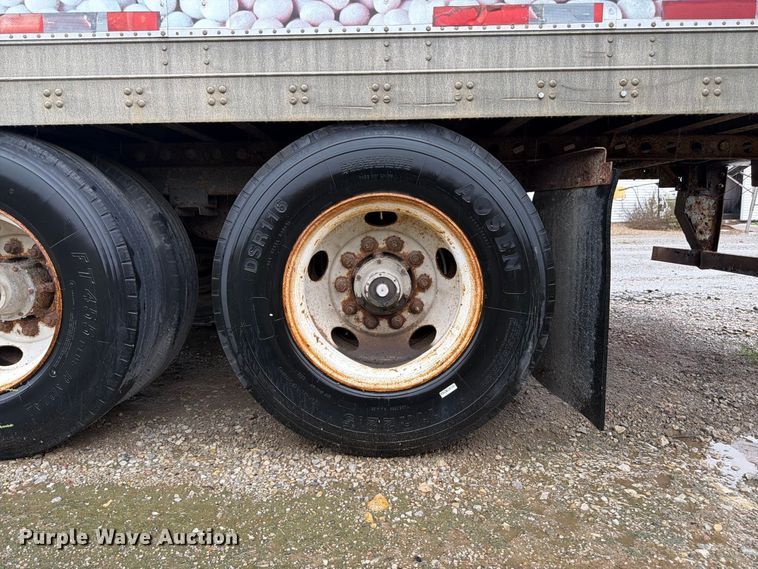 image for item DT3014 1998 Fruehuaf dry van trailer