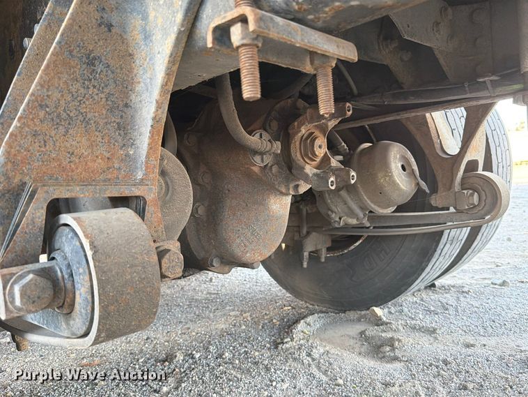 image for item EA0597 2006 International 4400 box truck