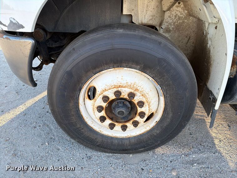 image for item EA0597 2006 International 4400 box truck