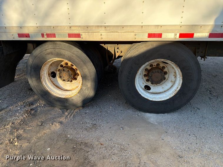 image for item EA0597 2006 International 4400 box truck