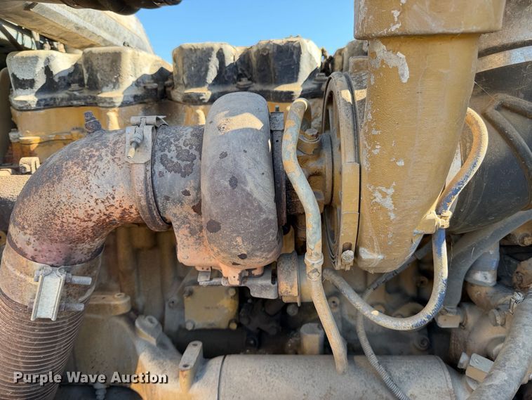 image for item EP3091 2003 Peterbilt 379 log truck