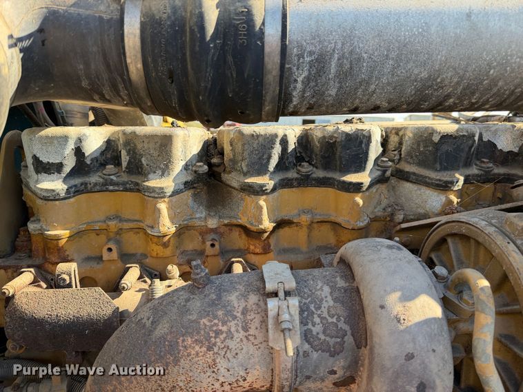image for item EP3091 2003 Peterbilt 379 log truck