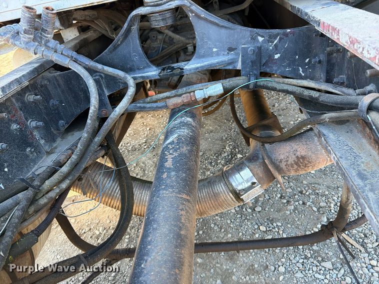 image for item EP3093 1979 Peterbilt 359A truck cab and chassis