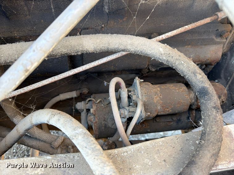 image for item EP3093 1979 Peterbilt 359A truck cab and chassis
