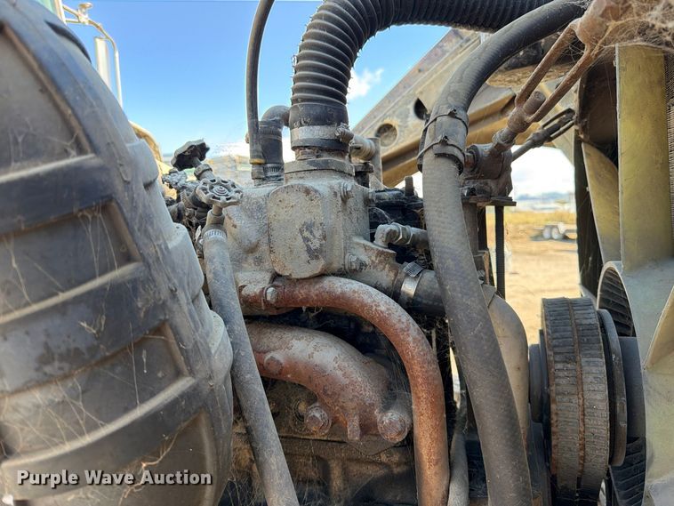 image for item EP3093 1979 Peterbilt 359A truck cab and chassis