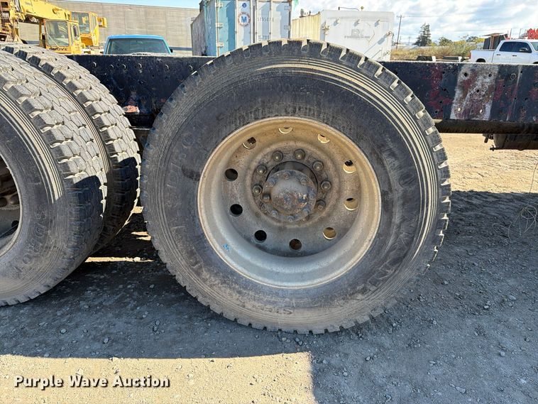 image for item EP3093 1979 Peterbilt 359A truck cab and chassis