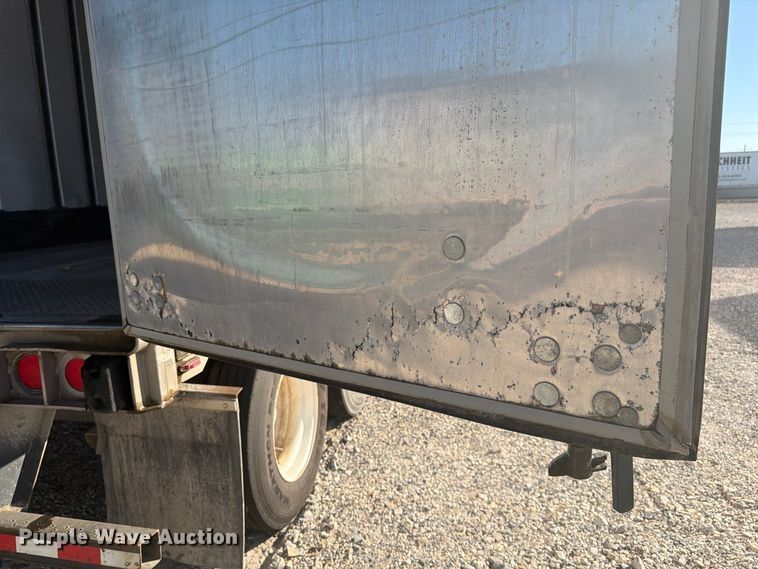 image for item ER3498 2008 Utility Trailer Manufacturing VS2DX dry van trailer