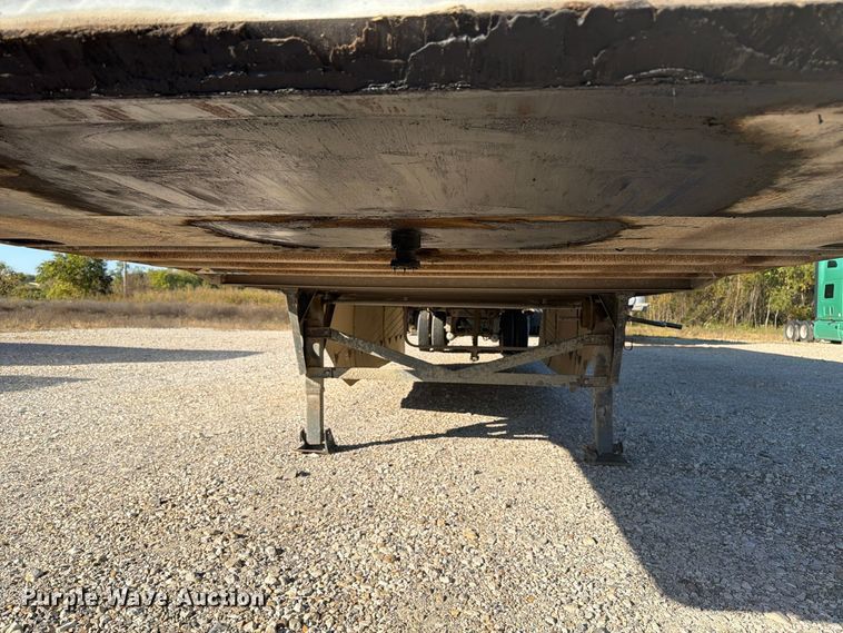 image for item ER3498 2008 Utility Trailer Manufacturing VS2DX dry van trailer