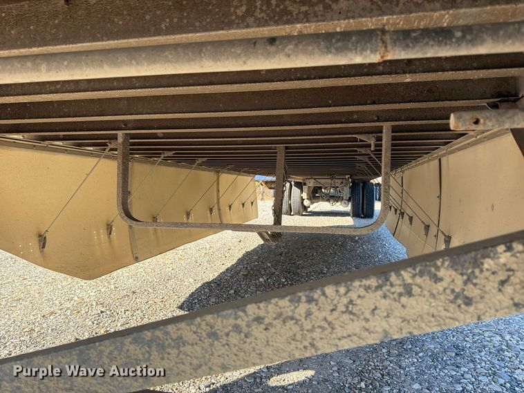 image for item ER3498 2008 Utility Trailer Manufacturing VS2DX dry van trailer