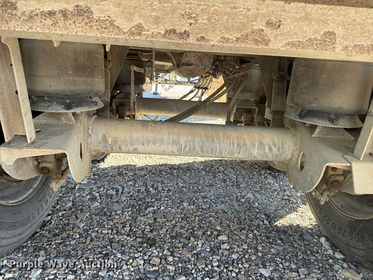image for item ER3498 2008 Utility Trailer Manufacturing VS2DX dry van trailer