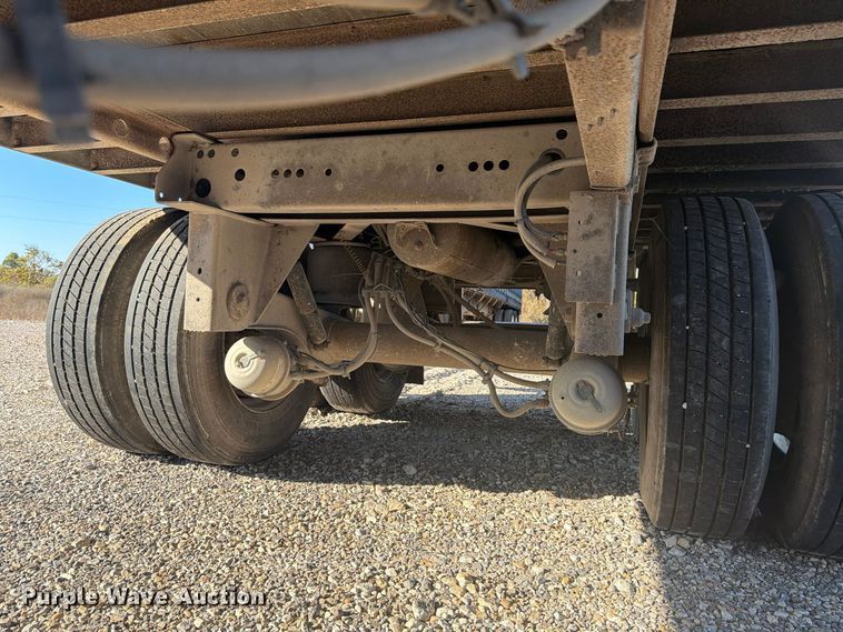image for item ER3498 2008 Utility Trailer Manufacturing VS2DX dry van trailer