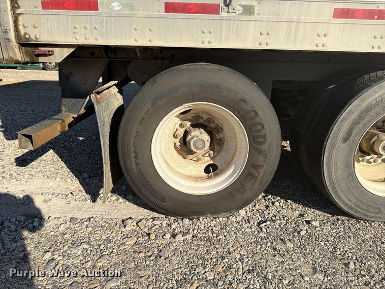 image for item ER3498 2008 Utility Trailer Manufacturing VS2DX dry van trailer
