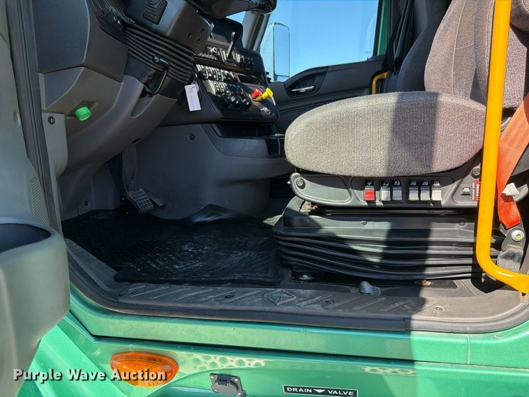 image for item ER3500 2024 International LT625 semi truck