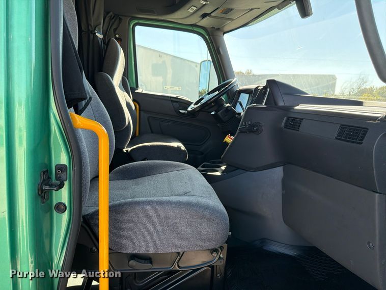 image for item ER3500 2024 International LT625 semi truck