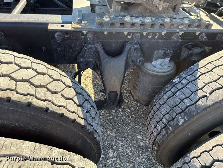 image for item ER3500 2024 International LT625 semi truck