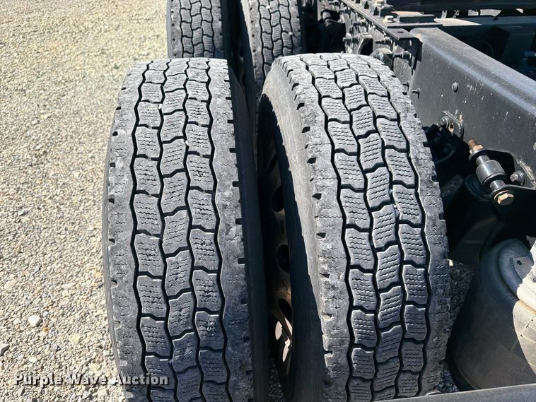 image for item ER3500 2024 International LT625 semi truck