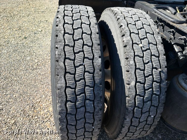 image for item ER3500 2024 International LT625 semi truck