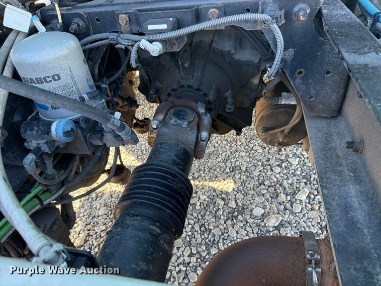 image for item ER3501 2021 International RH613 semi truck