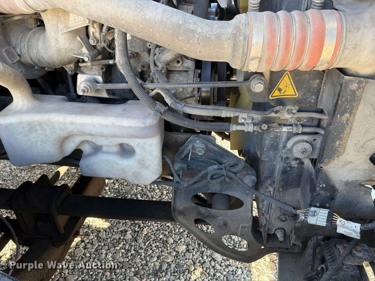 image for item ER3501 2021 International RH613 semi truck