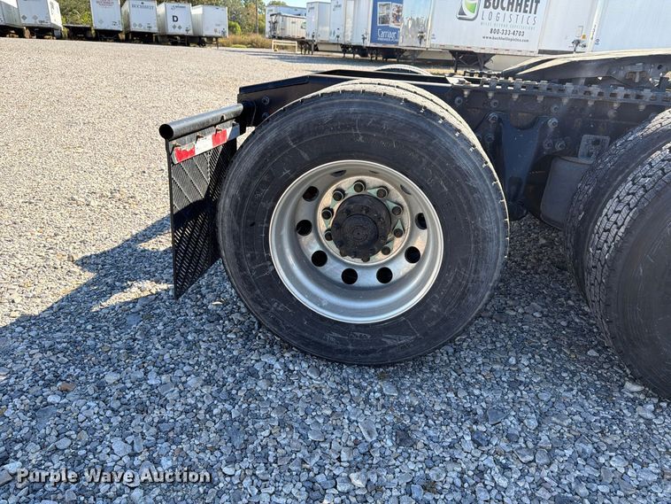 image for item ER3501 2021 International RH613 semi truck