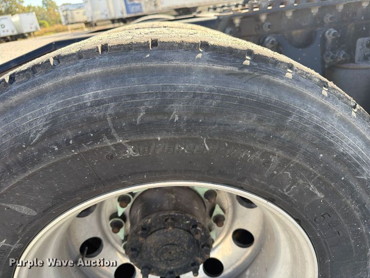 image for item ER3501 2021 International RH613 semi truck