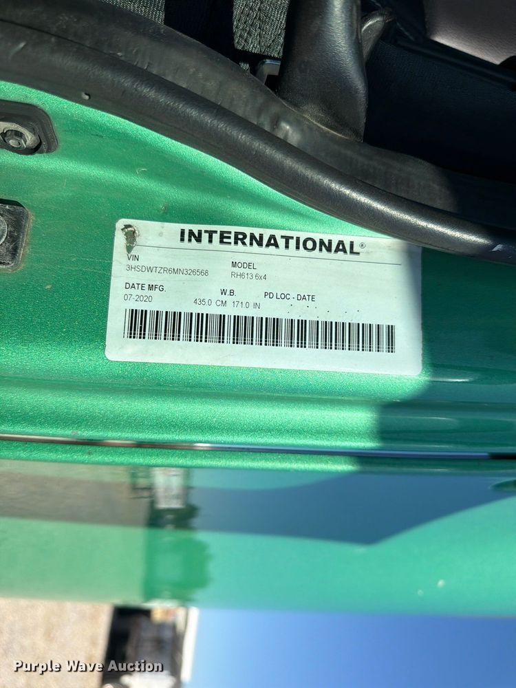 image for item ER3501 2021 International RH613 semi truck