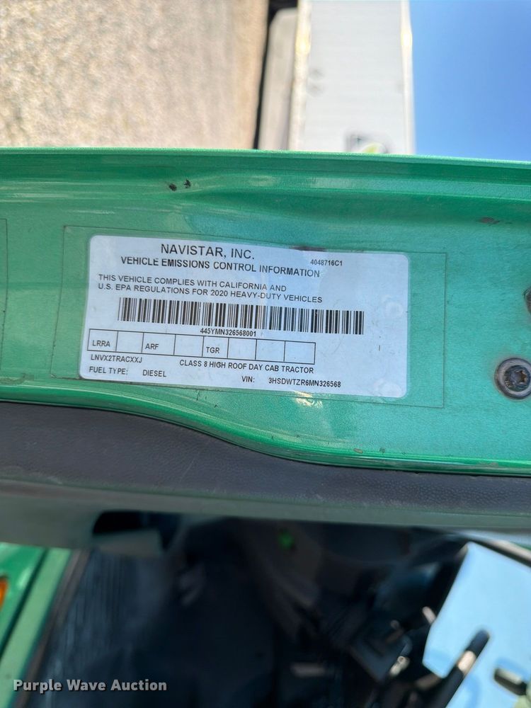 image for item ER3501 2021 International RH613 semi truck