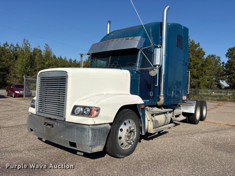 image for item ES8276 1997 Freightliner FLD semi truck