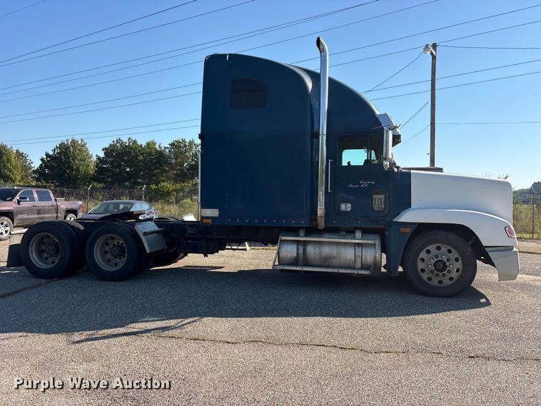 image for item ES8276 1997 Freightliner FLD semi truck