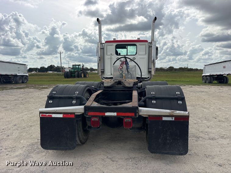 image for item ES8481 2007 Western Star 4900 semi truck
