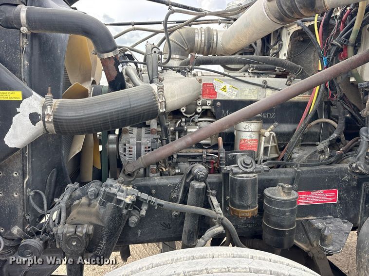image for item ES8481 2007 Western Star 4900 semi truck
